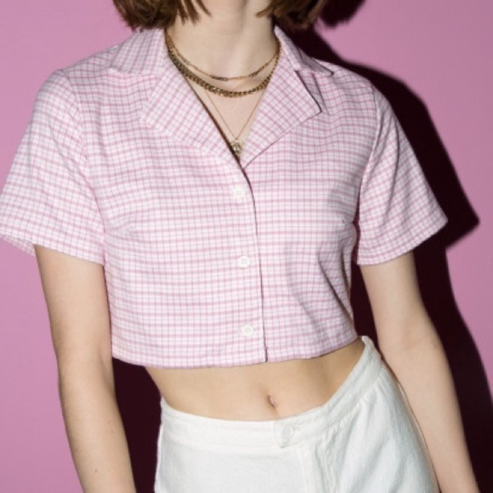 Pink plaid brandy Melville Viviancropped button up